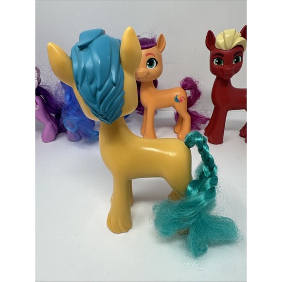 My Little Pony New Generation SHINING ADVENTURES Lot 6 Sprout Hitch Izzy Petals - Picture 3 of 15